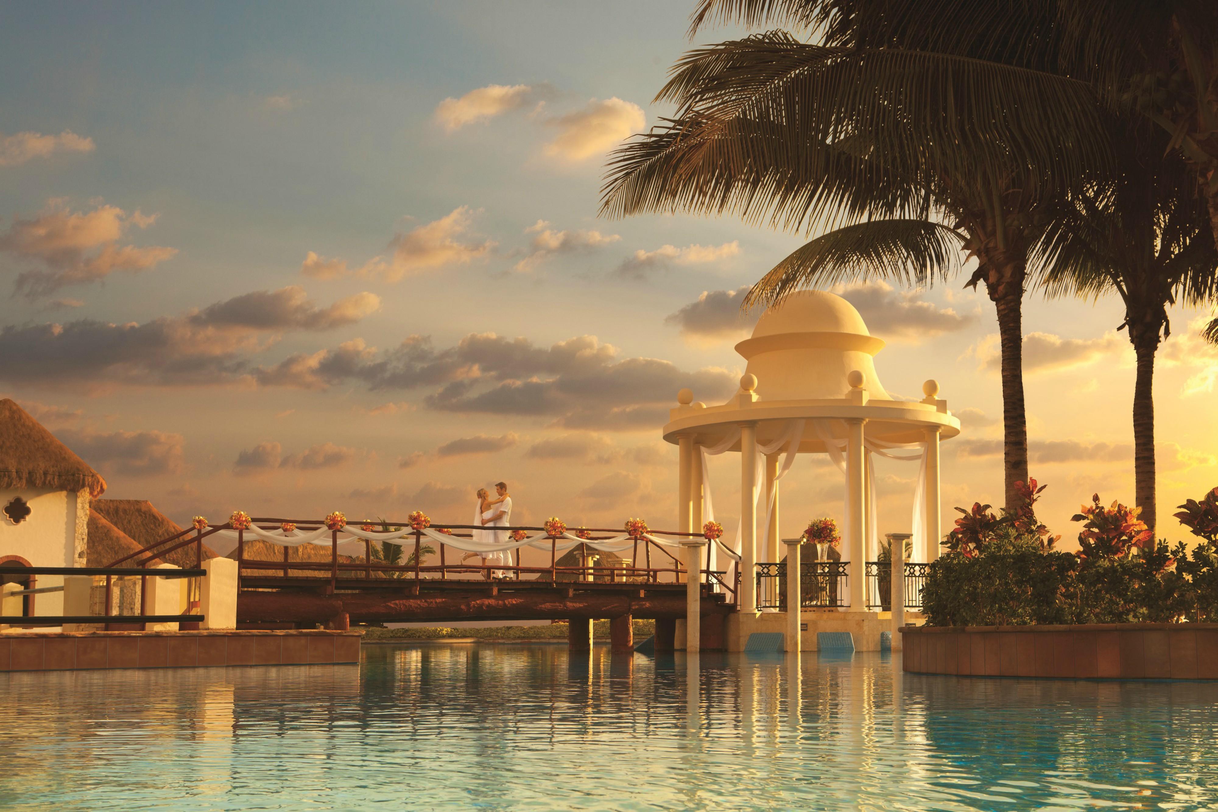 Dreams Sapphire Resort & Spa ปัวร์โตโมเรลอส ภายนอก รูปภาพ